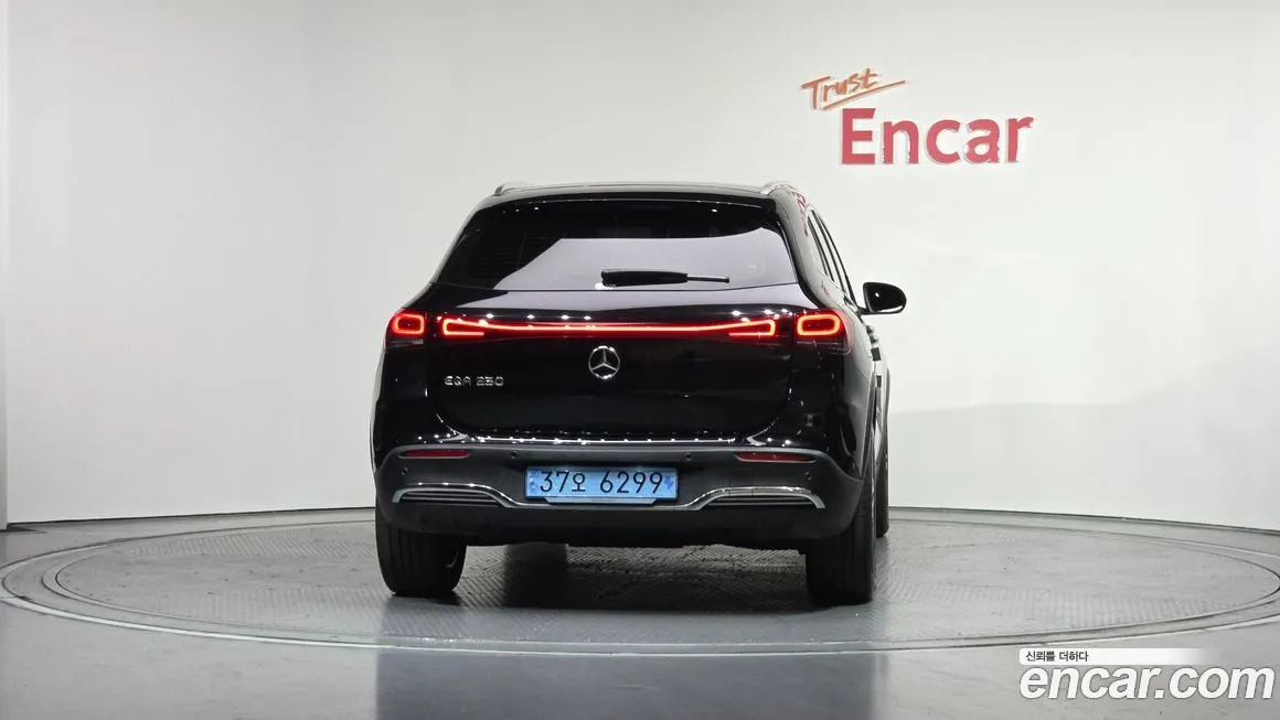 Mercedes-Benz EQA — фото 4