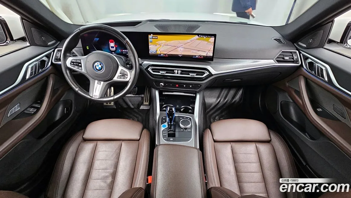 BMW i4 — фото 6