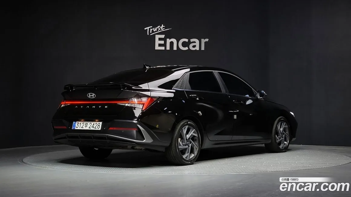 Hyundai AVANTE — фото 2