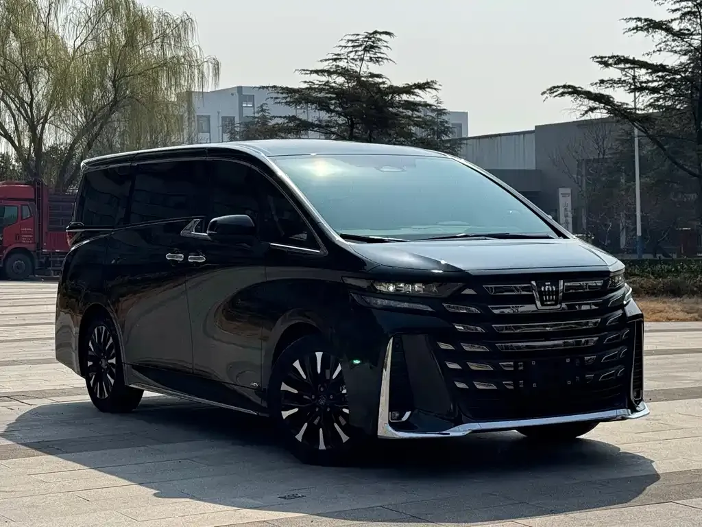 Toyota Vellfire — фото 7