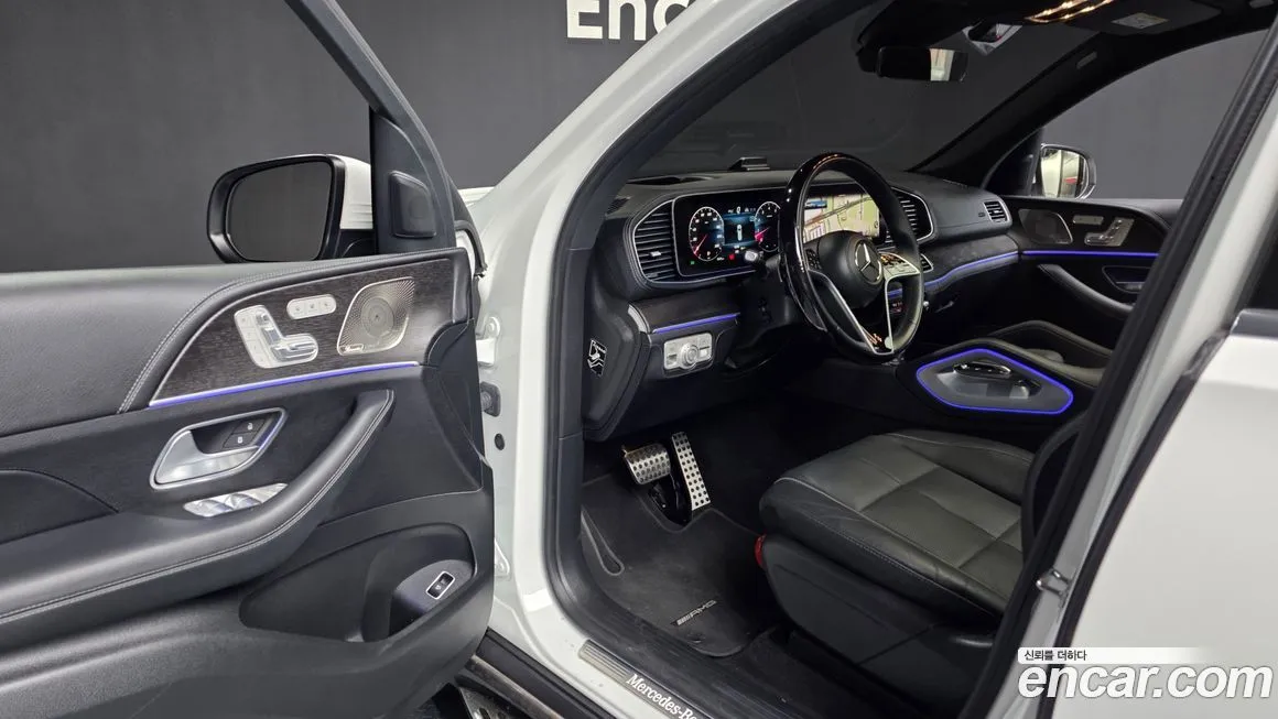 Mercedes-Benz GLS-Class — фото 10