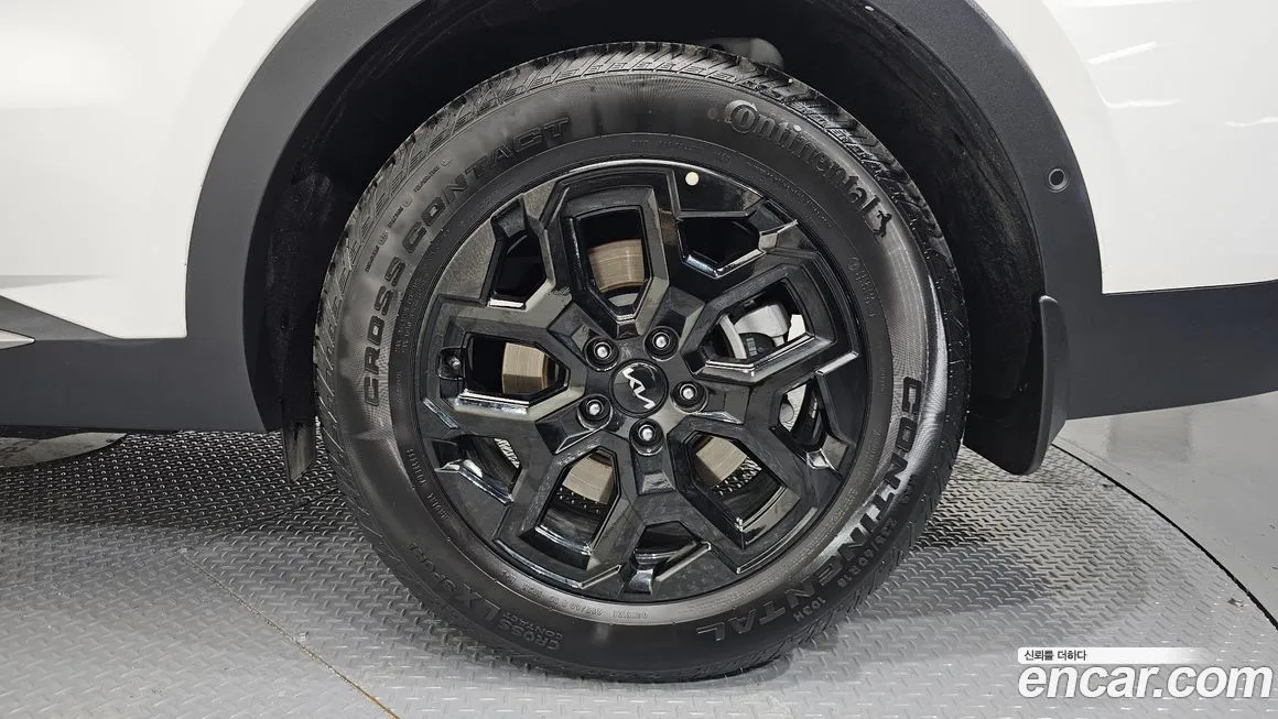 Kia Sorento — фото 7