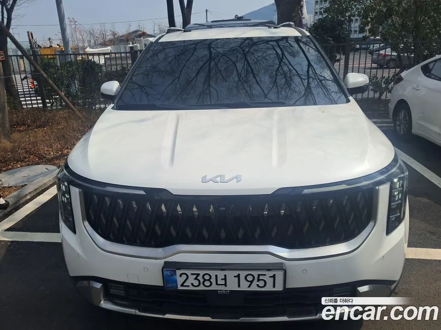 Kia Carnival — фото 1