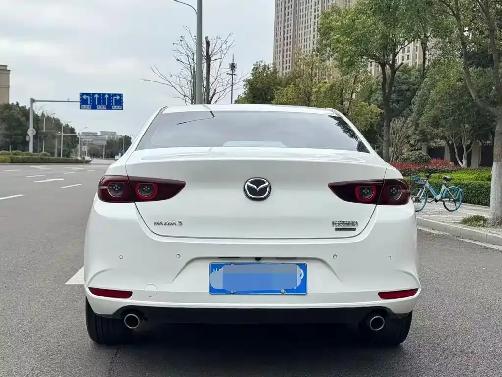 Mazda 3 Axela — фото 2