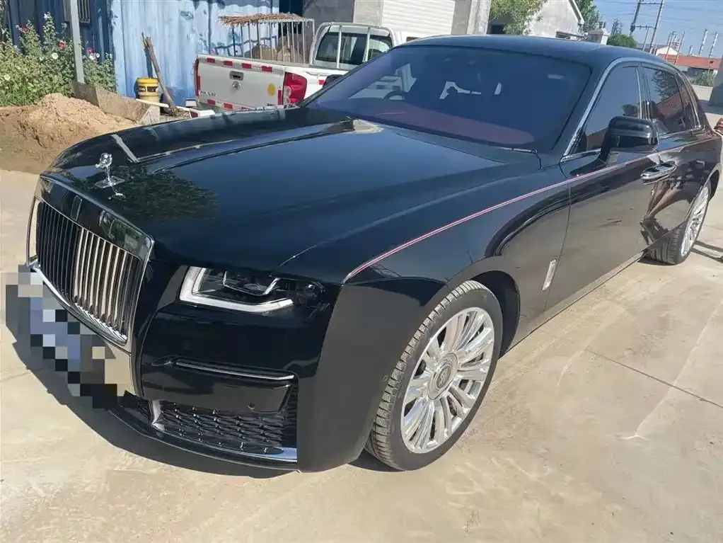 Rolls-Royce Ghost — фото 1