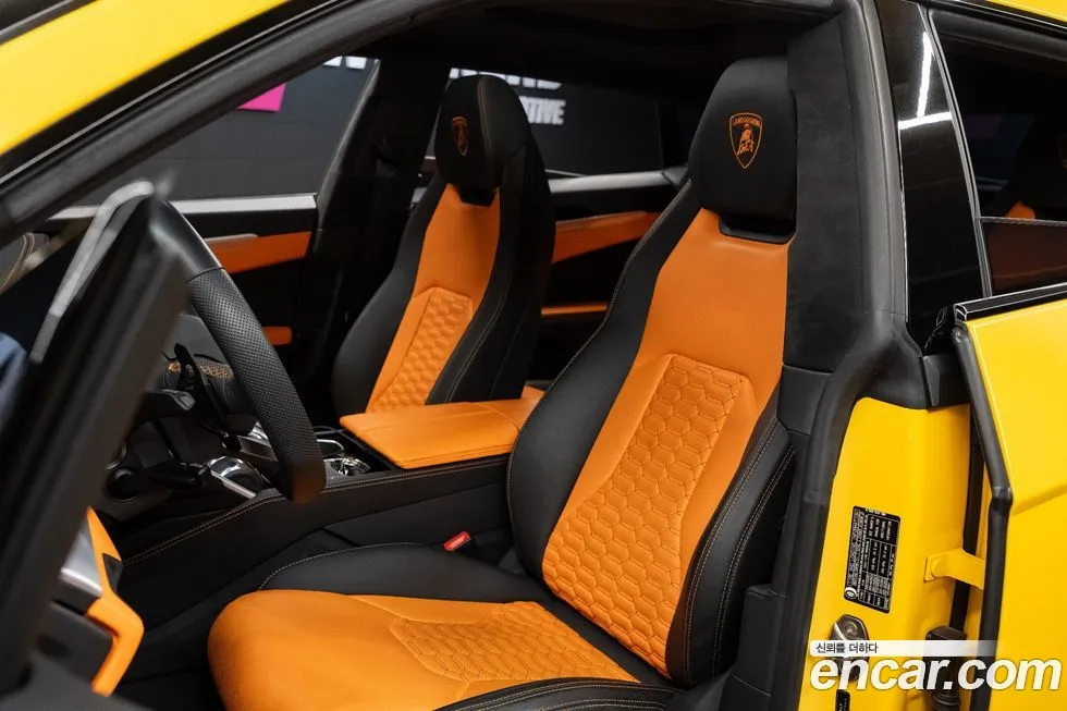 Lamborghini Urus — фото 7