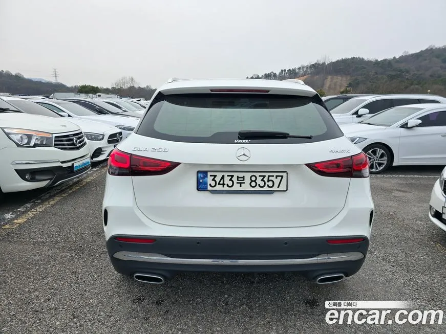 Mercedes-Benz GLA-Class — фото 5