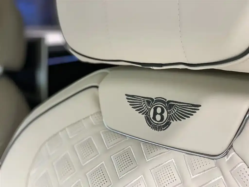 Bentley Flying Spur — фото 2