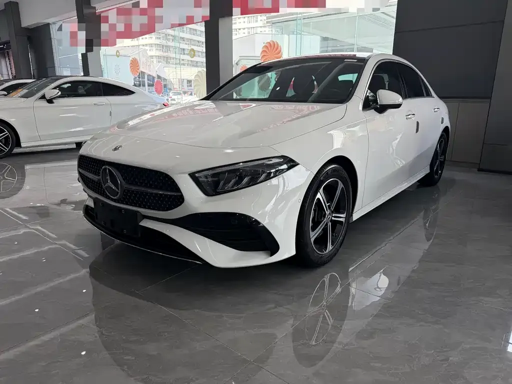 Mercedes-Benz A-Class — фото 1