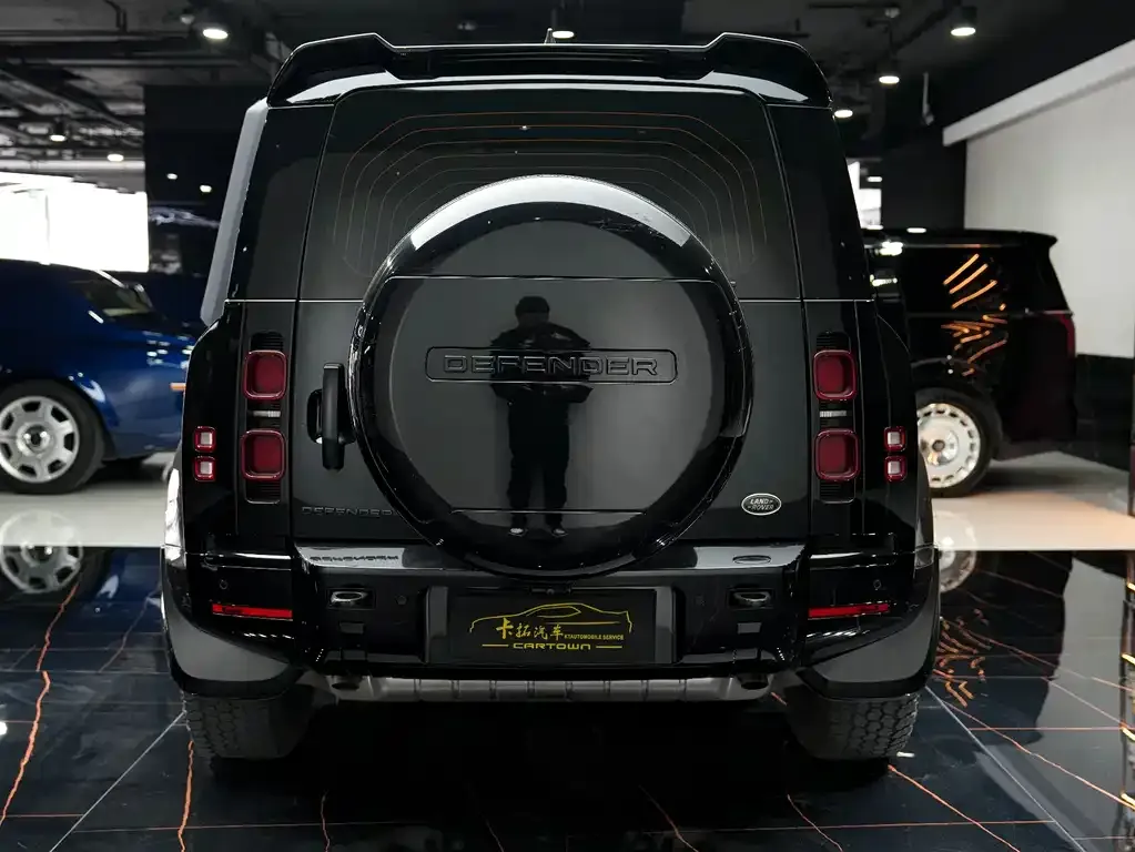 Land Rover Defender — фото 8