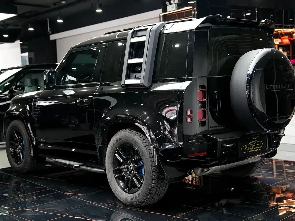Land Rover Defender — фото 7