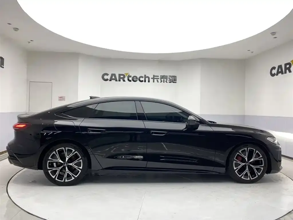 Audi A5L Sportback — фото 2