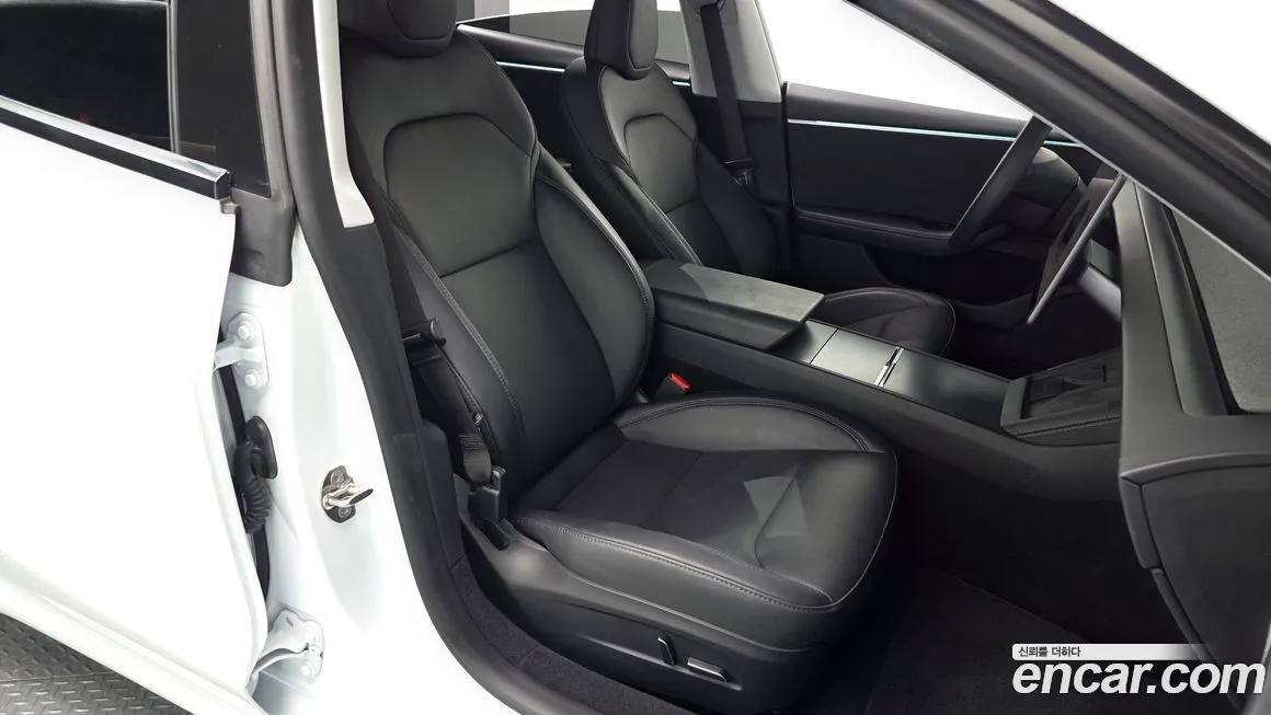 Tesla Model 3 — фото 10