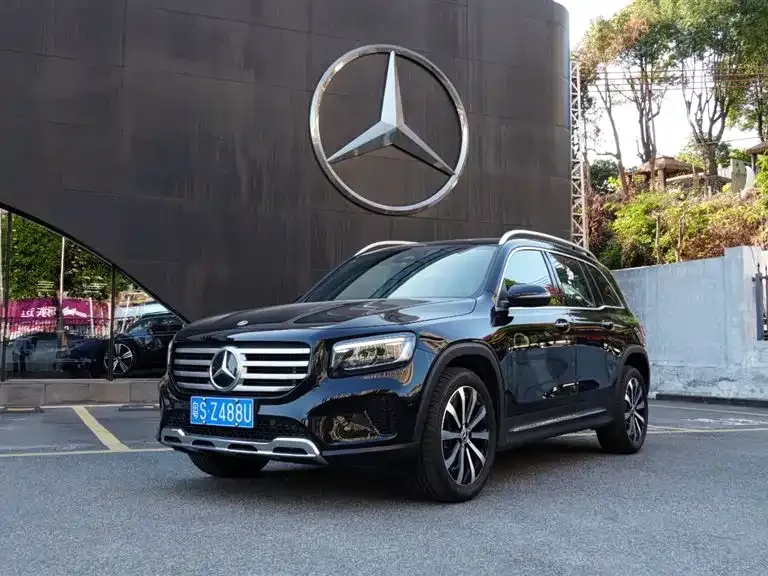 Mercedes-Benz GLB — фото 1
