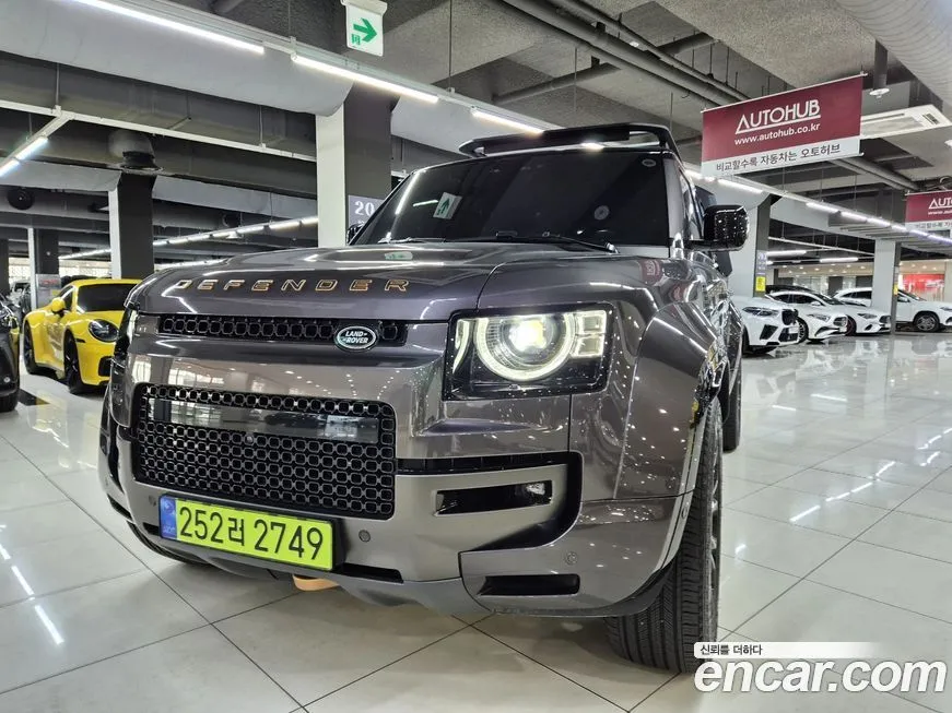 Land Rover Defender — фото 1