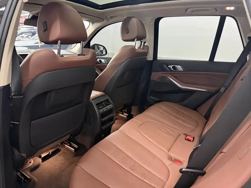 BMW X5 (Import) — фото 6