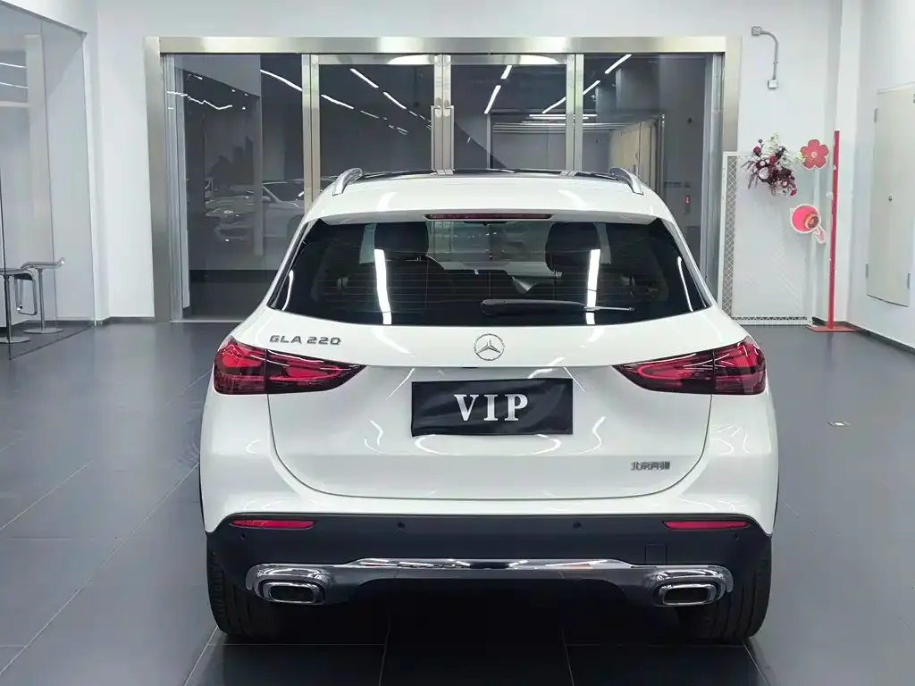 Mercedes-Benz GLA — фото 5