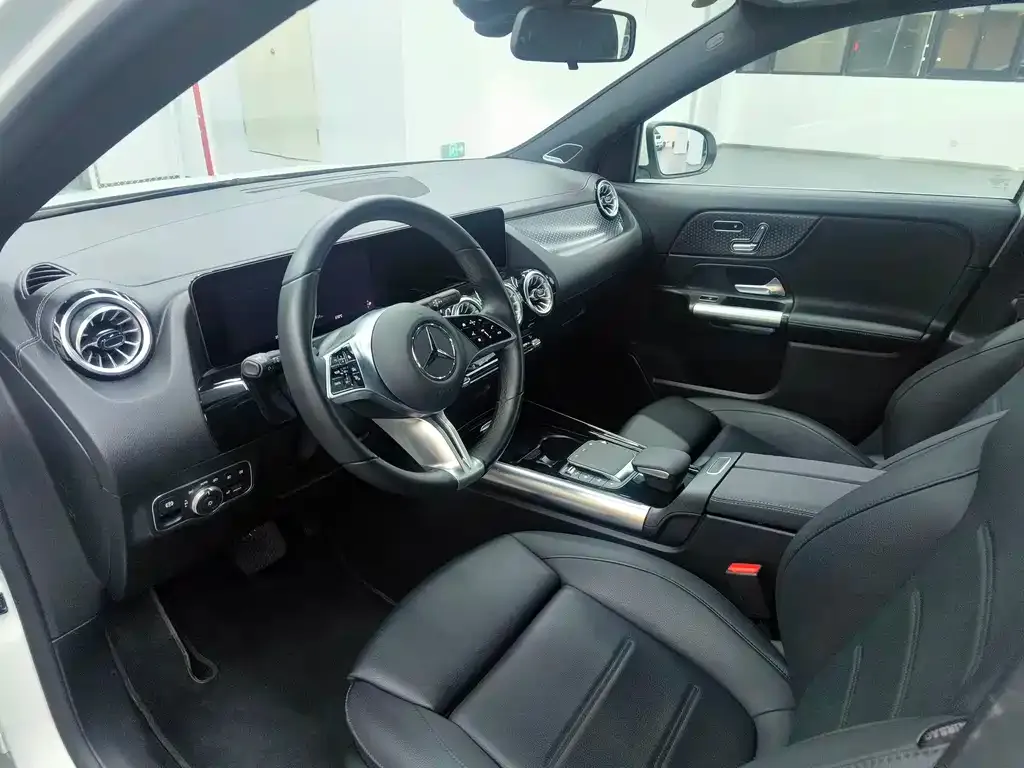 Mercedes-Benz GLA — фото 7