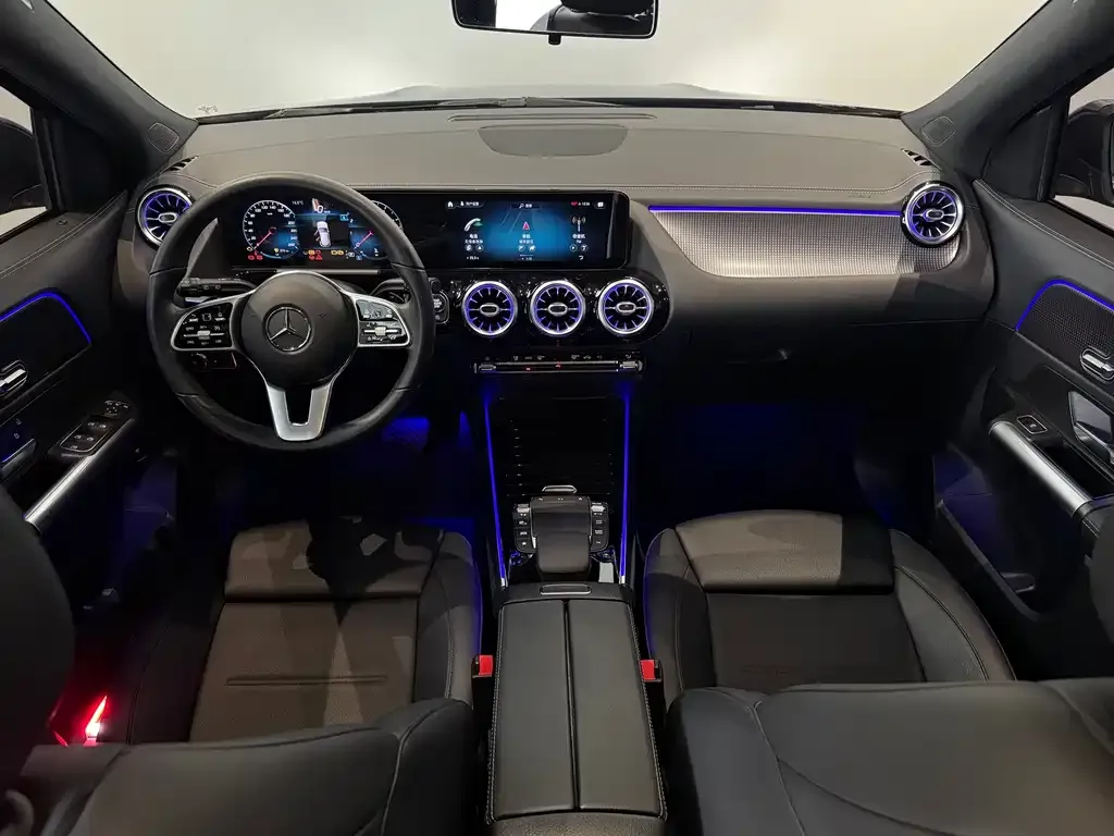 Mercedes-Benz GLA — фото 7