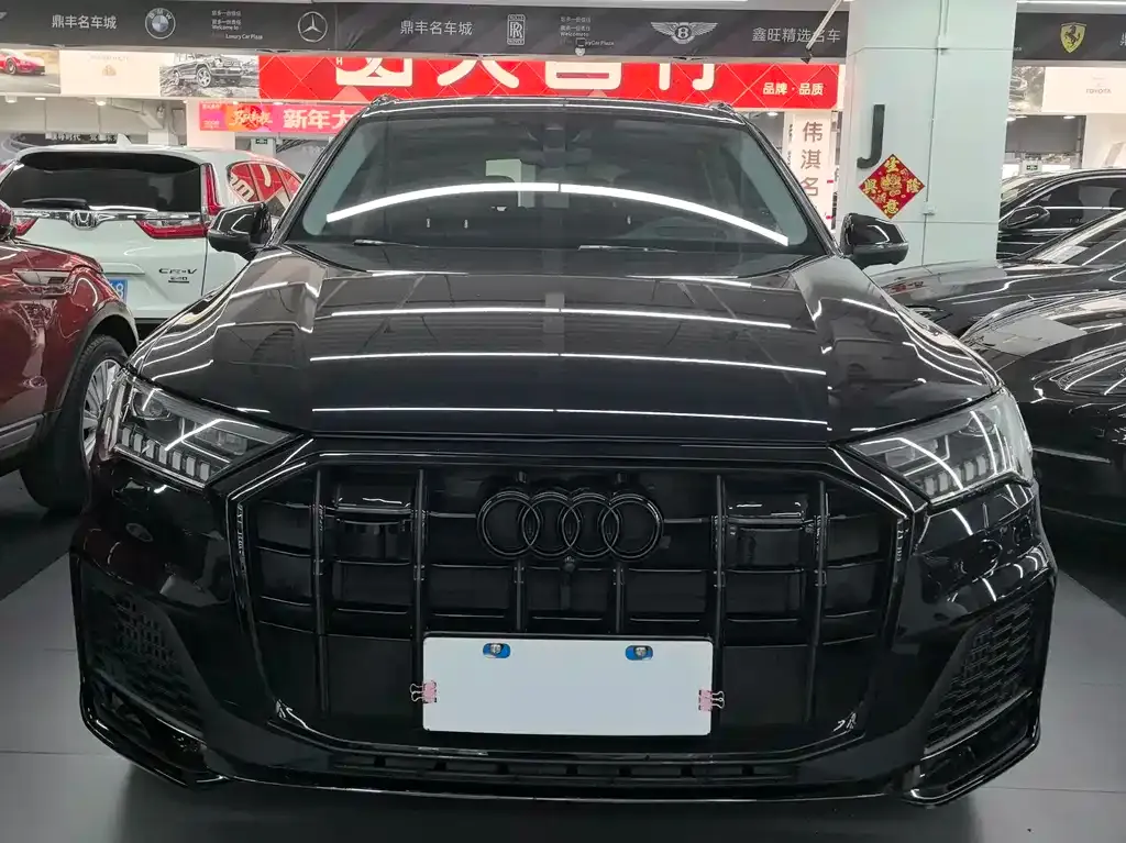 Audi Q7 — фото 8