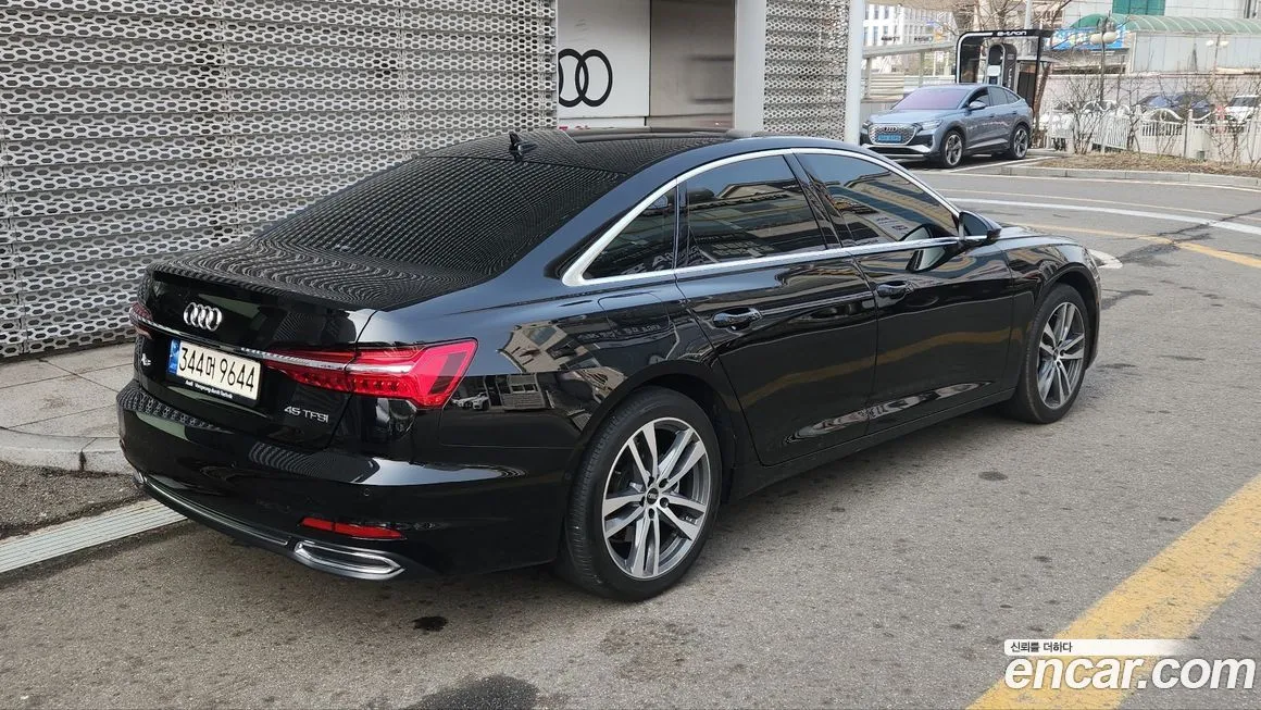 Audi A6 — фото 7