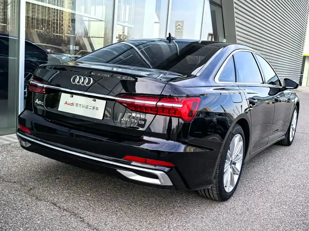Audi A6L — фото 4
