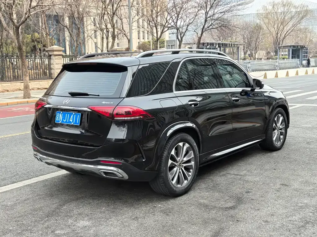 Mercedes-Benz GLE — фото 6