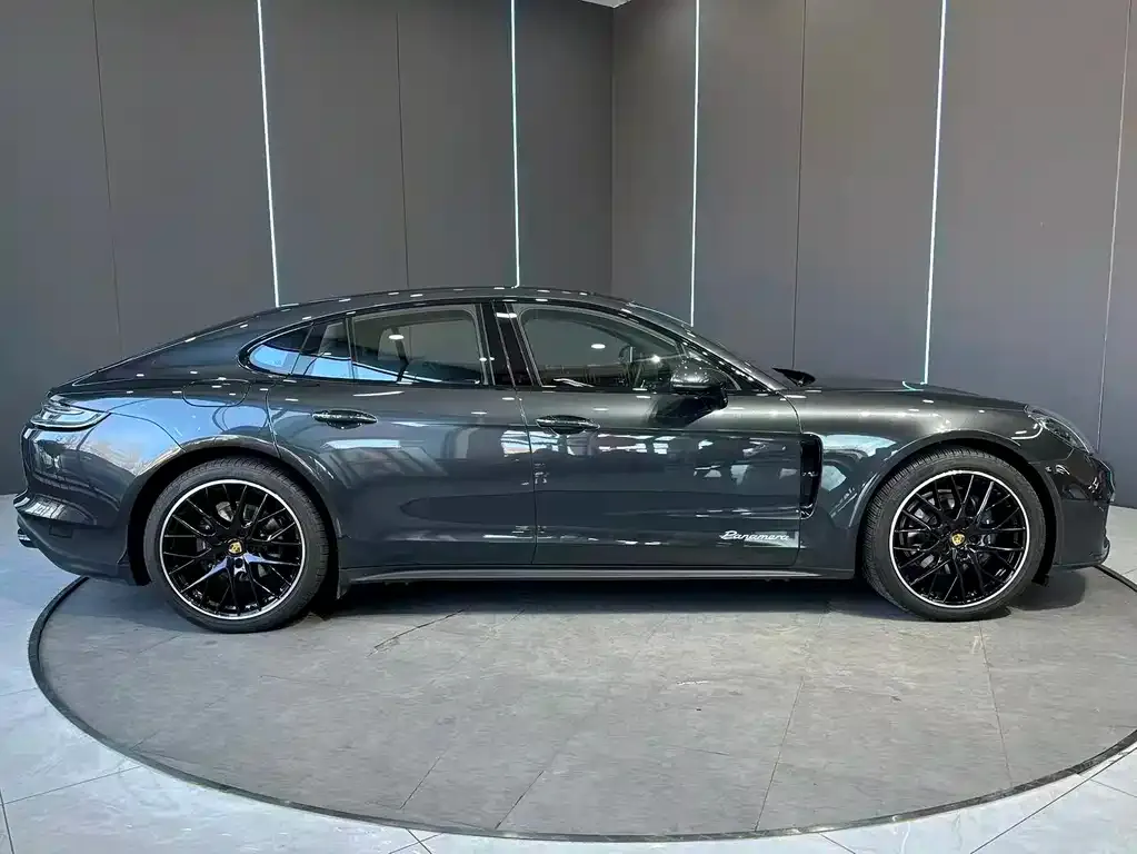 Porsche Panamera — фото 10