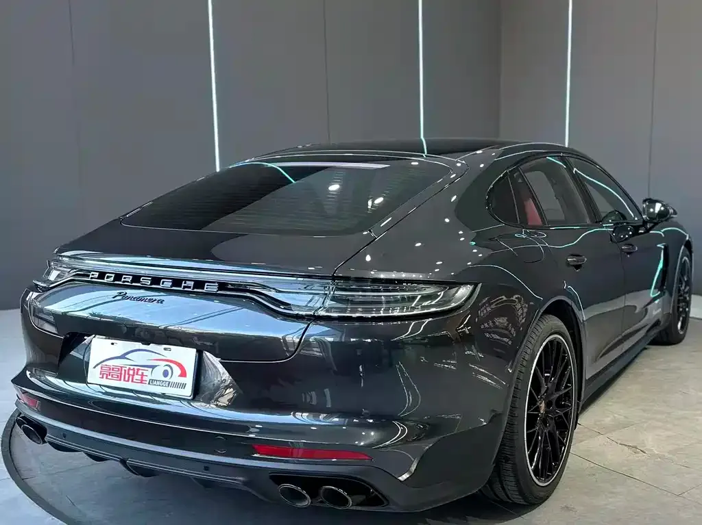 Porsche Panamera — фото 4