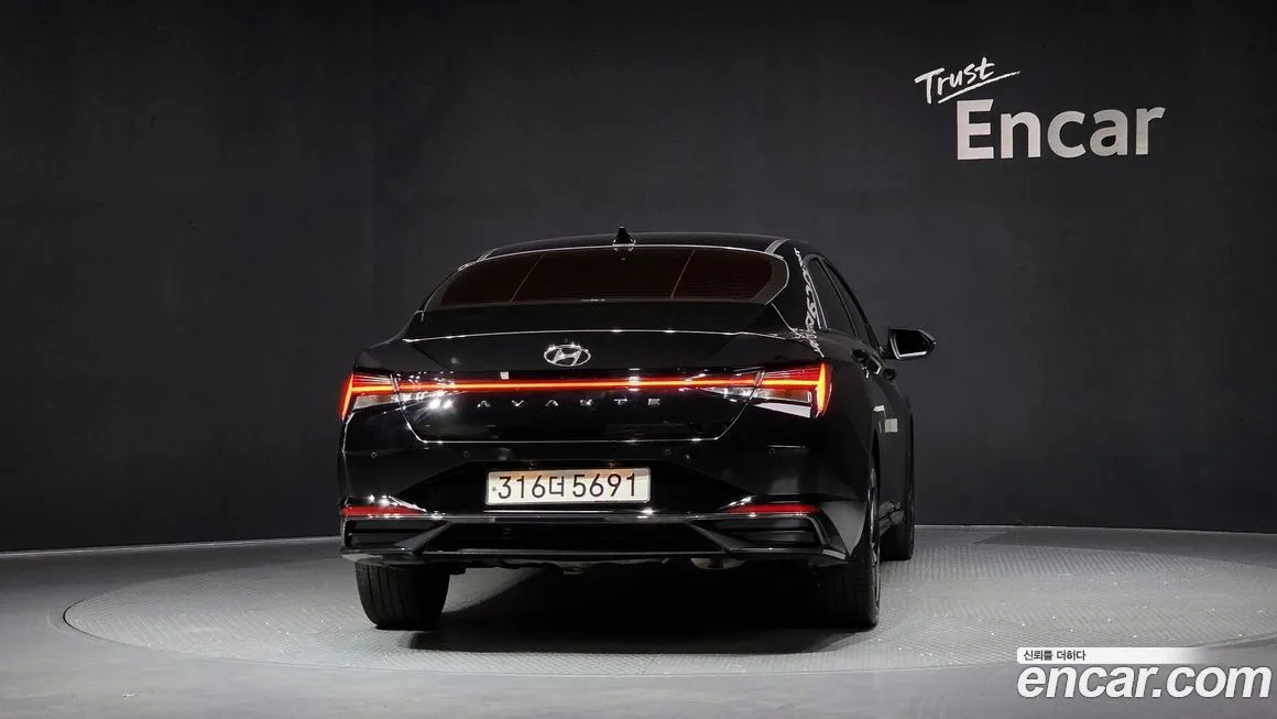 Hyundai AVANTE — фото 2
