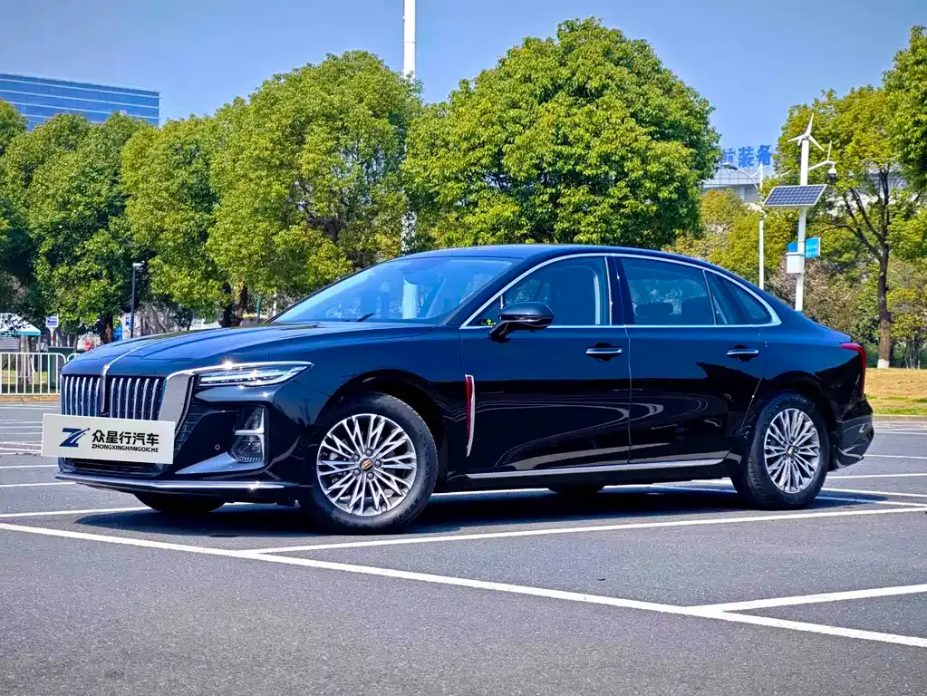 Hongqi H5 — фото 1
