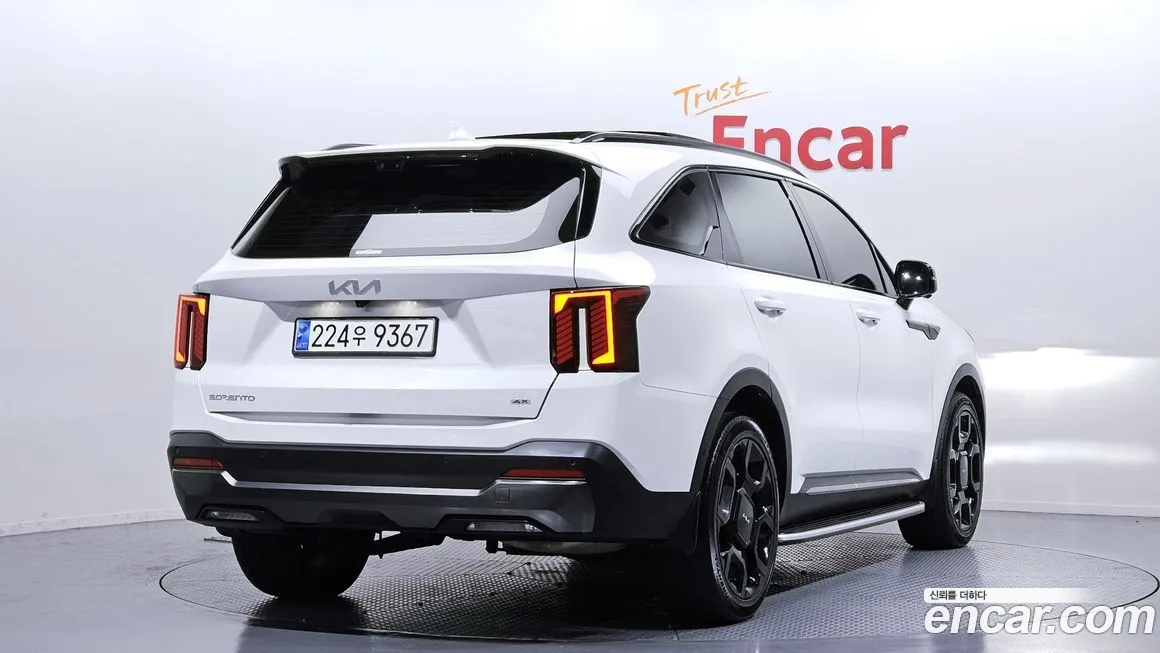 Kia Sorento — фото 5
