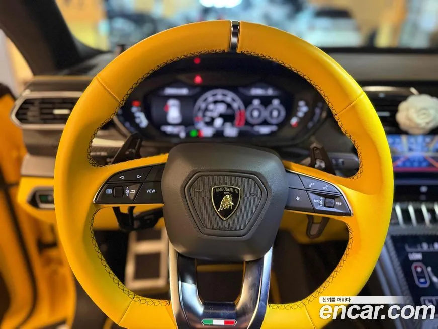 Lamborghini Urus — фото 9