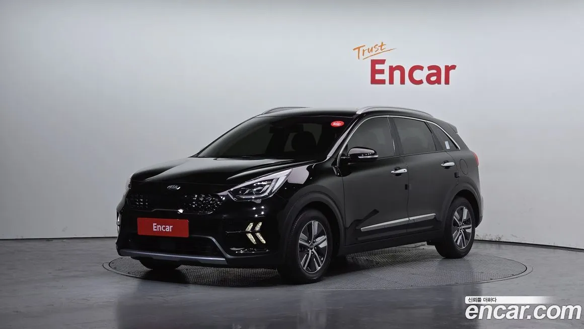 Kia Niro — фото 1