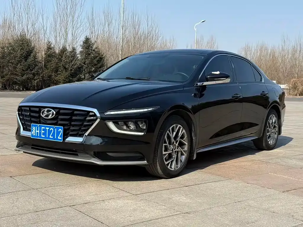 Hyundai Mistra — фото 9