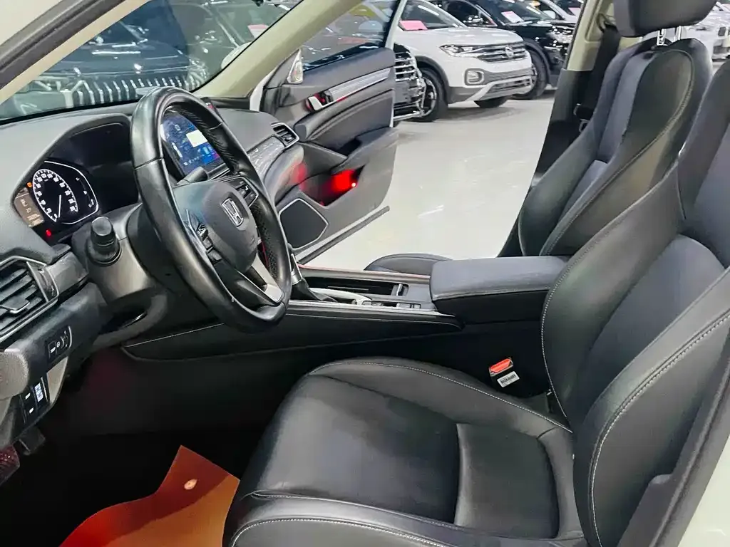 Honda Inspire — фото 10