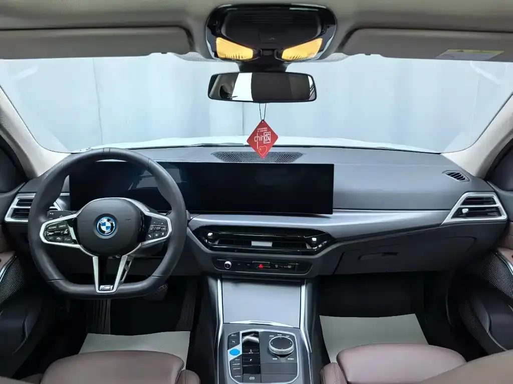 BMW i3 — фото 4