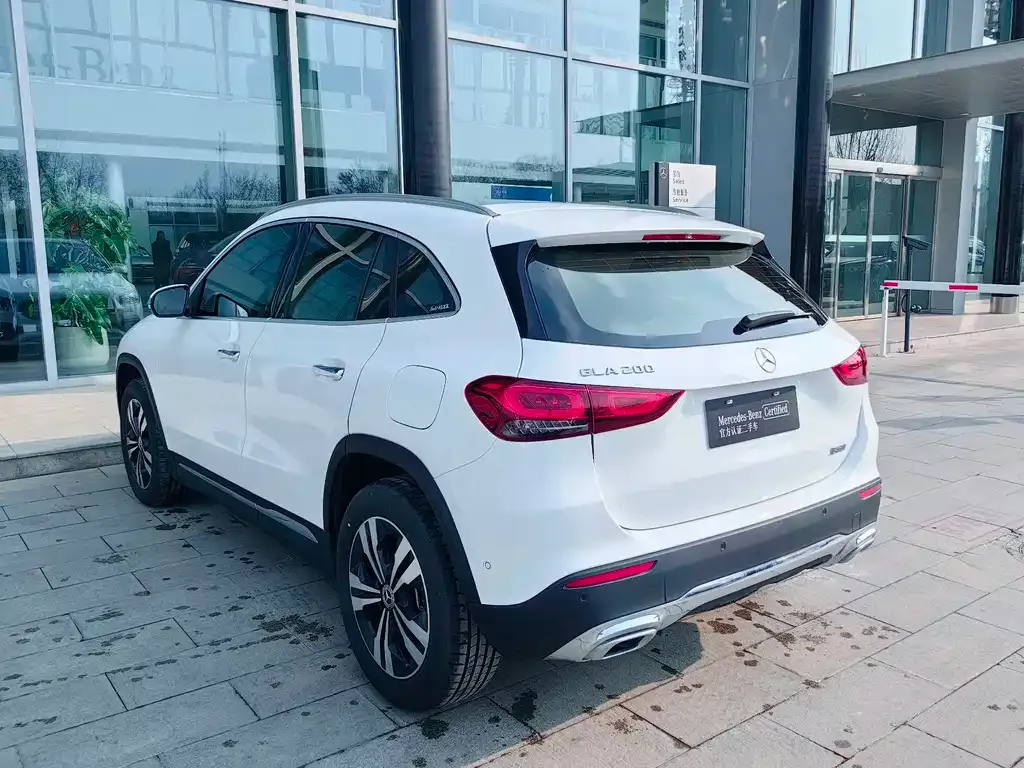 Mercedes-Benz GLA — фото 7
