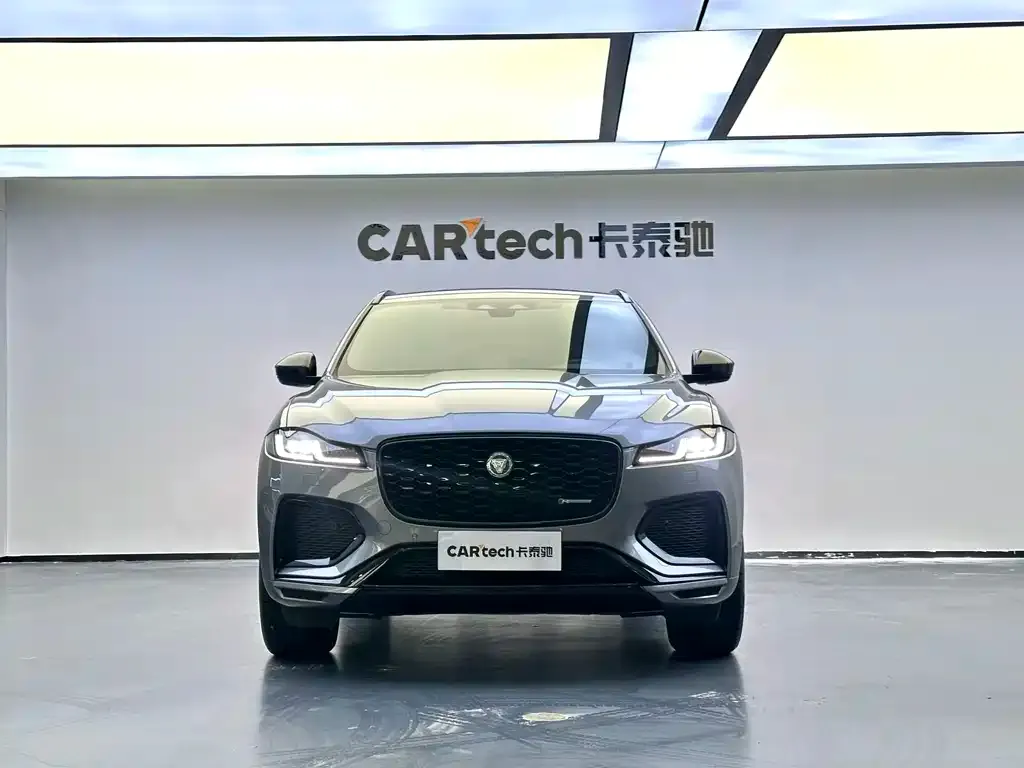 Jaguar F-PACE — фото 2