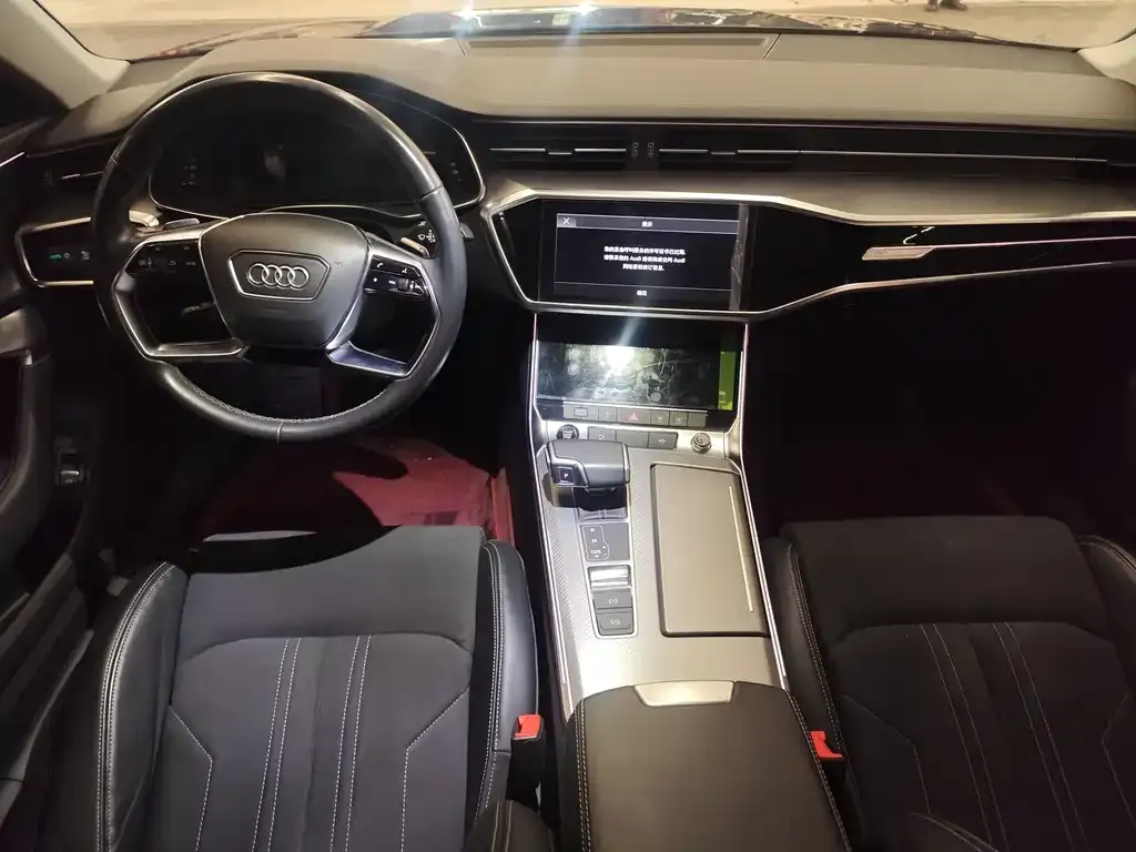 Audi A7L — фото 2