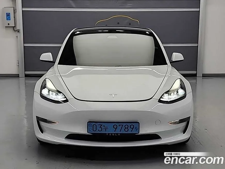 Tesla Model 3 — фото 4