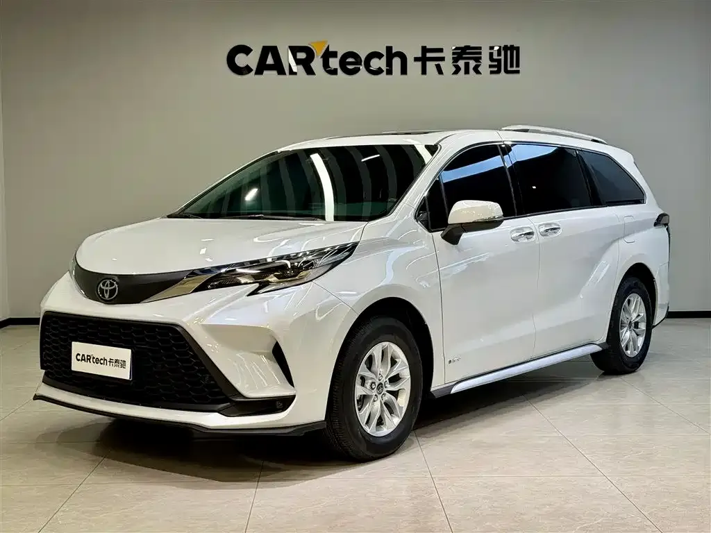 Toyota Granvia — фото 1