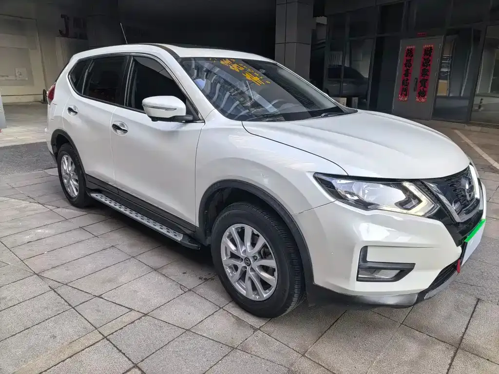 Nissan X-Trail — фото 6