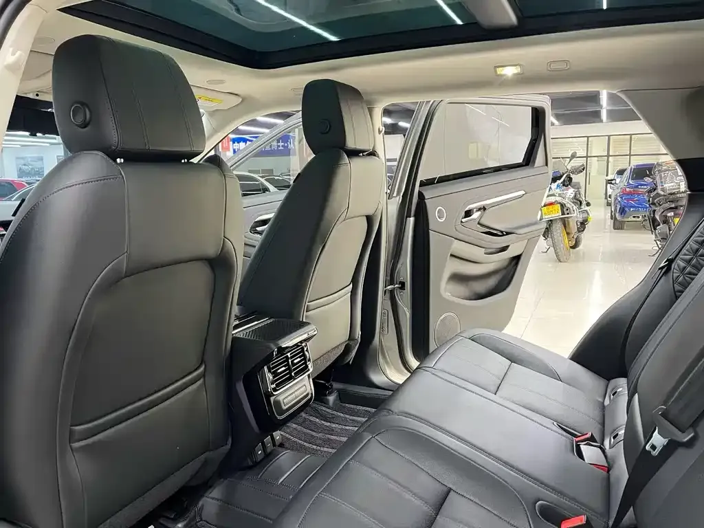Land Rover Evoque — фото 8