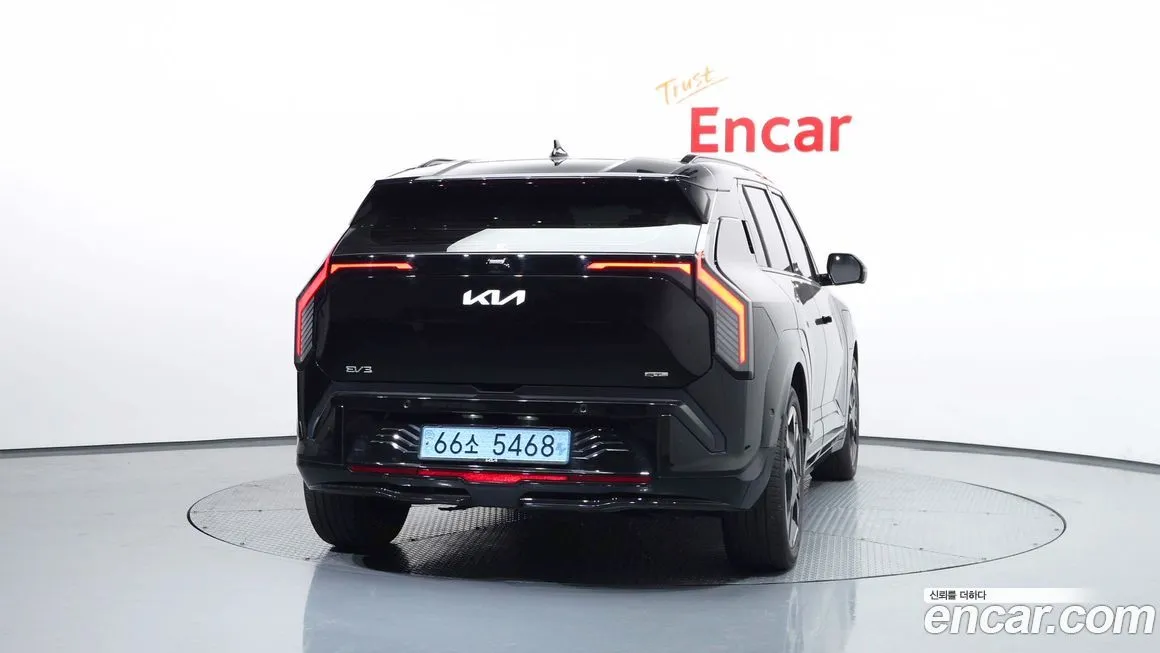Kia EV3 — фото 4