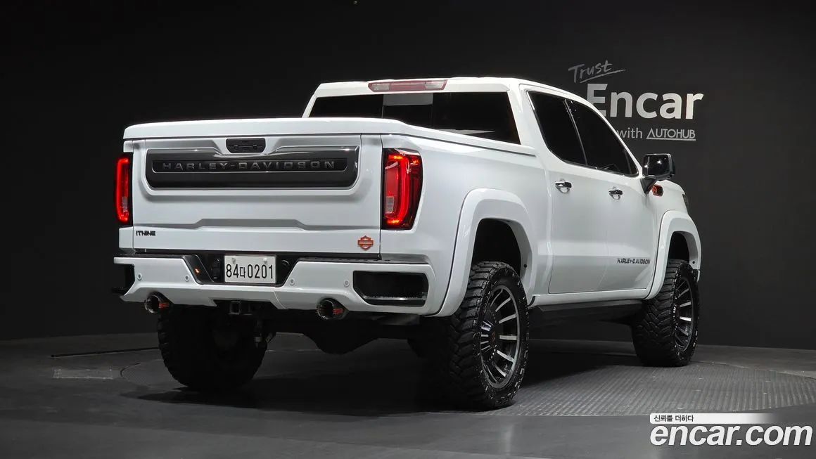 GMC Sierra — фото 3