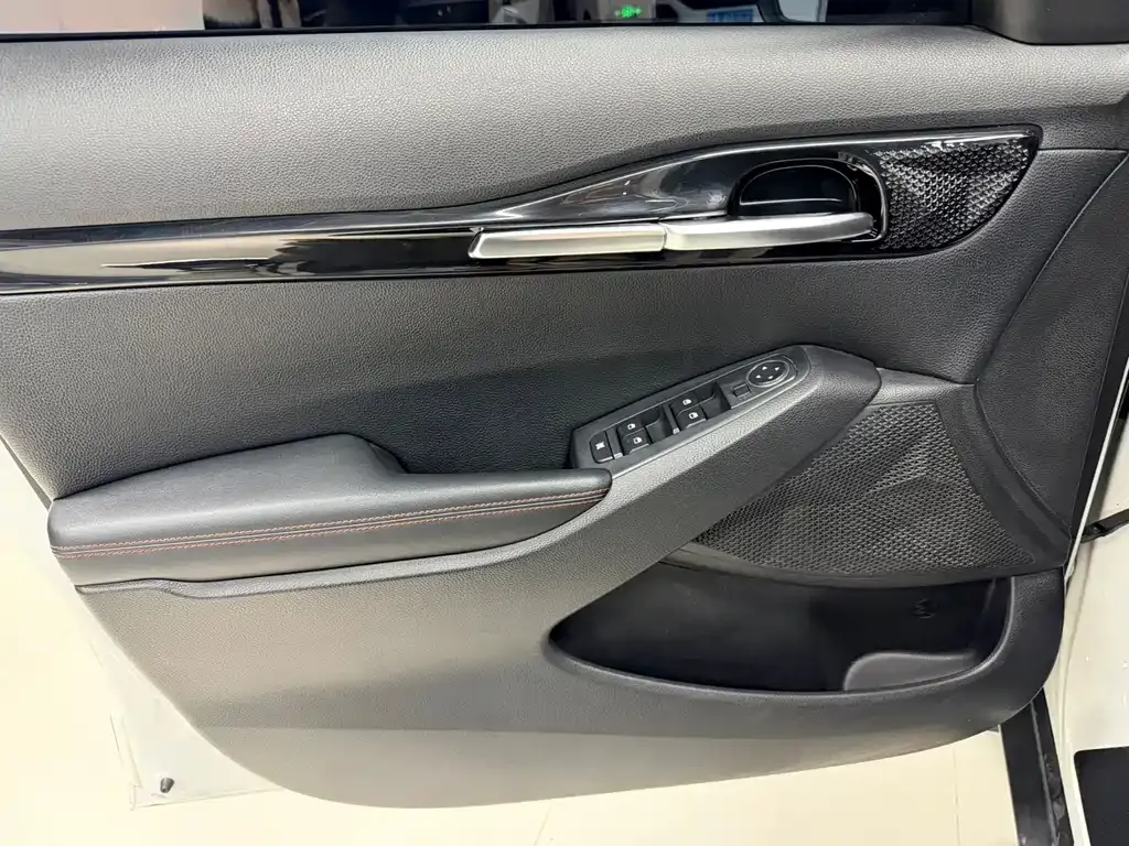 Kia KX3 — фото 10