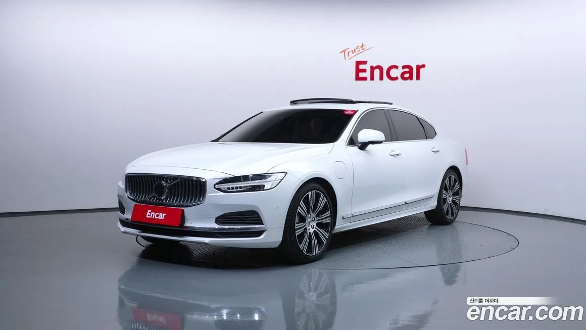 Volvo S90 — фото 1