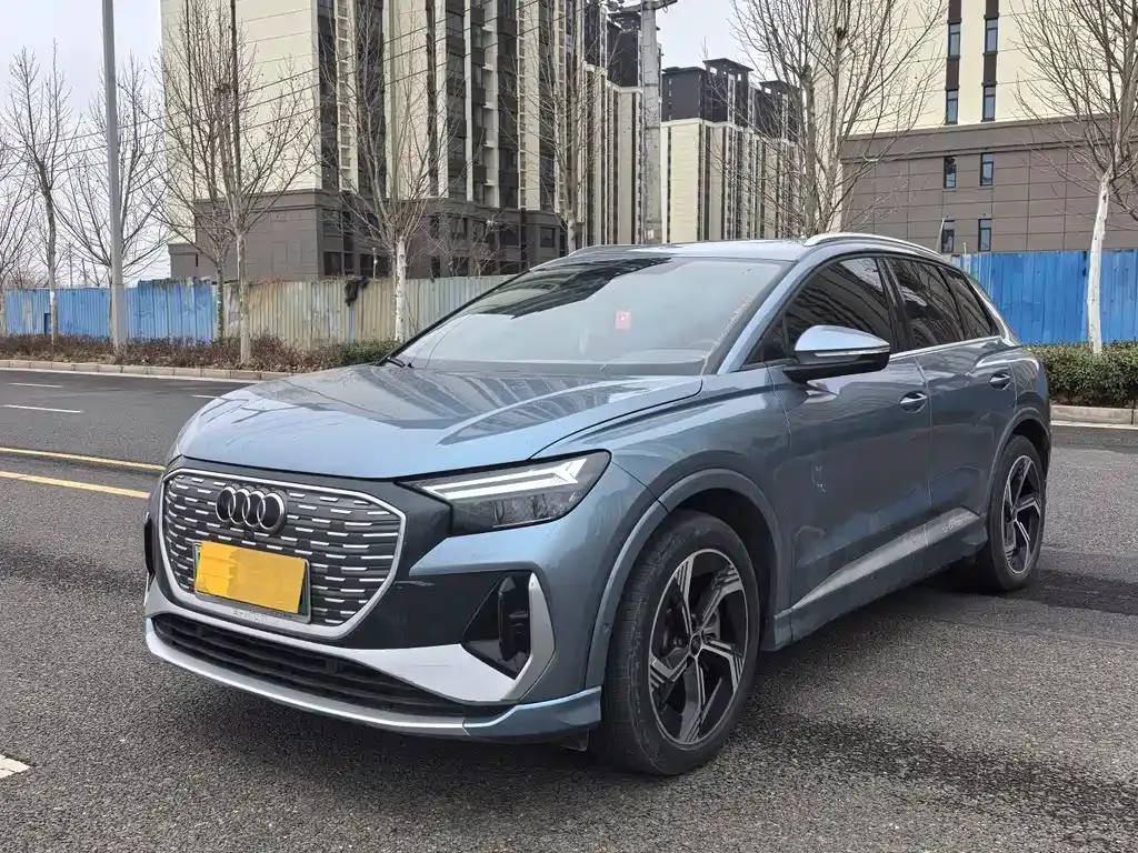 Audi Q4 e-tron — фото 8