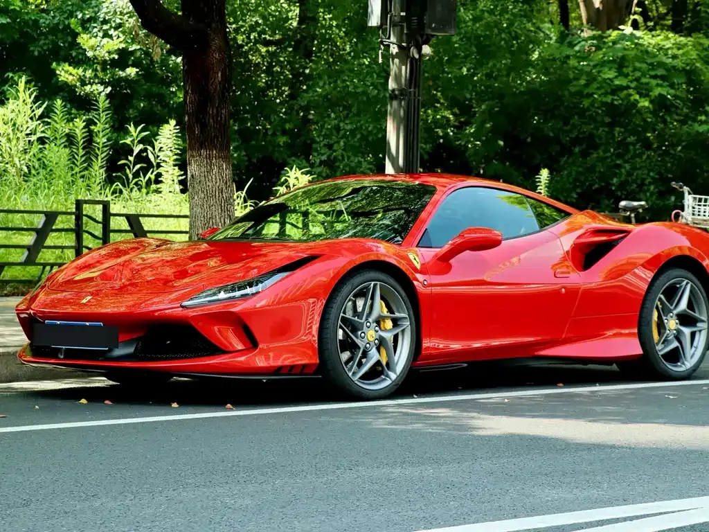 Ferrari F8 — фото 1